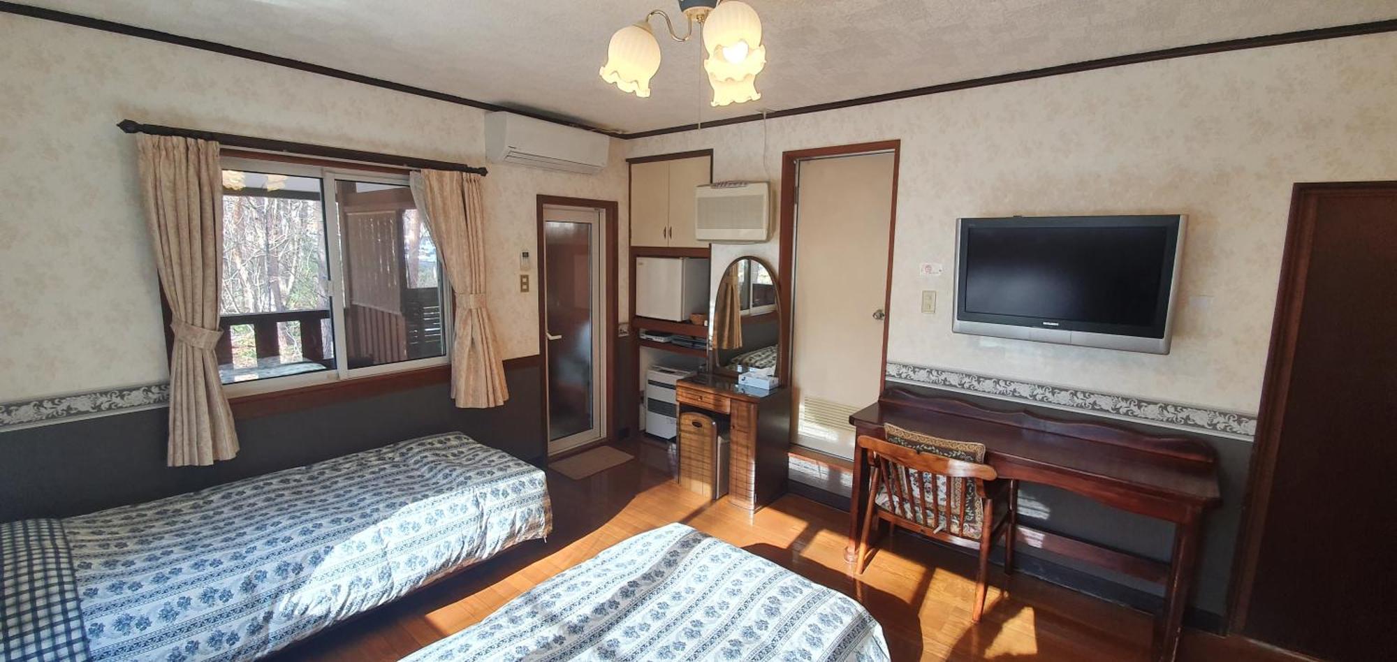 Snowhere Ski Lodge Hakuba Eksteriør billede