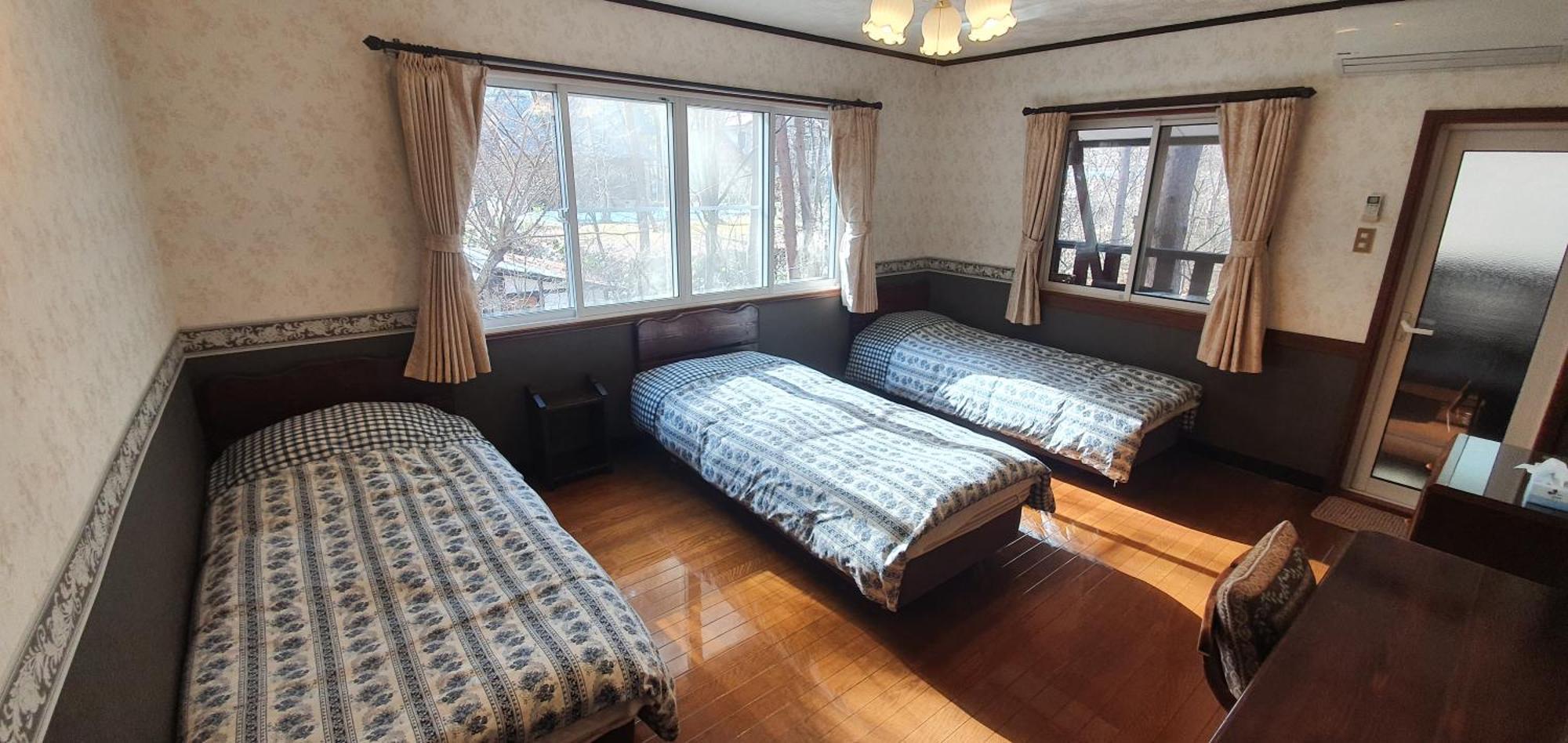Snowhere Ski Lodge Hakuba Eksteriør billede