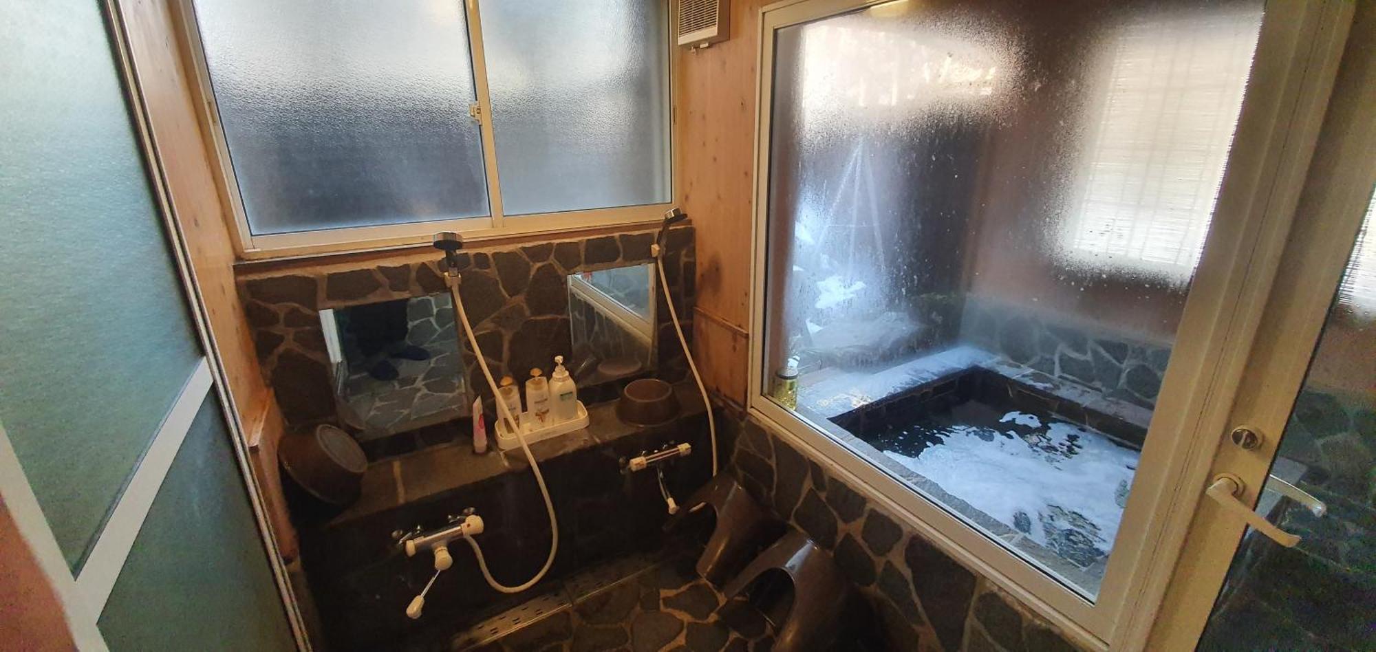 Snowhere Ski Lodge Hakuba Eksteriør billede